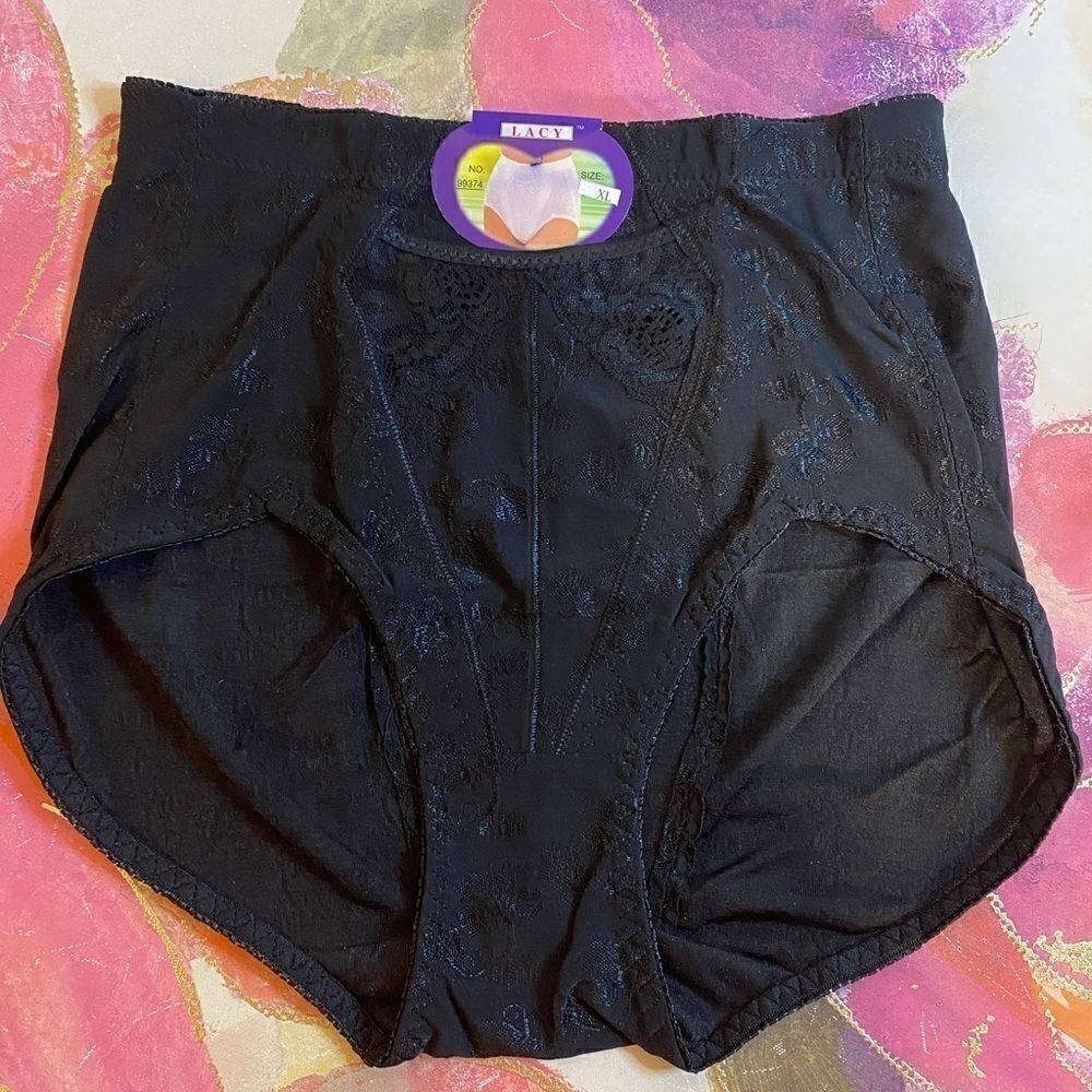 Lacy assorted embroidery floral design panties